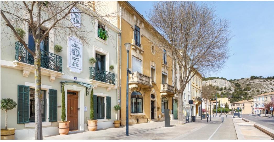 Le 215 Gambetta Boutique Hotel En Provence Cavaillon Exterior photo